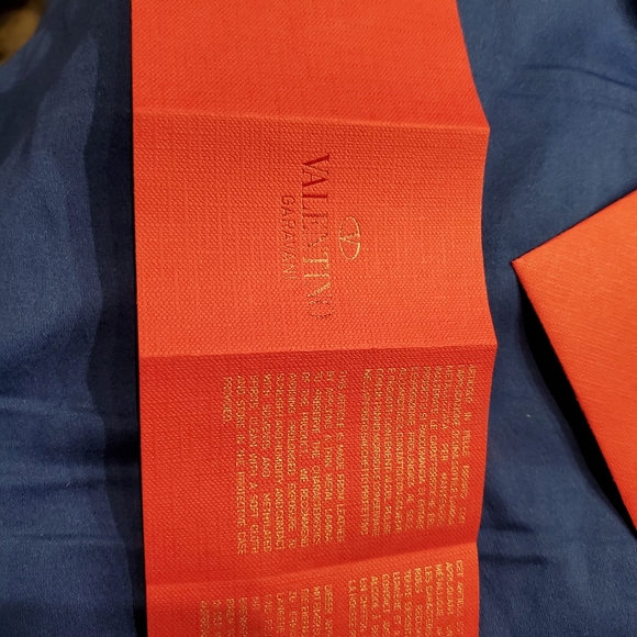 New Valentino bag with chain strap - Picture 7 of 7